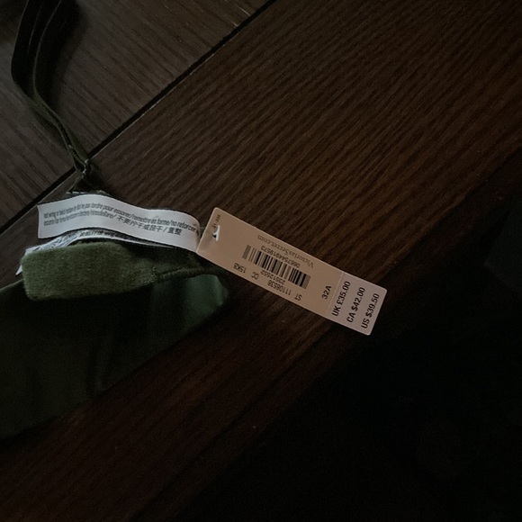 Victoria’s Secret bra - Picture 3 of 5